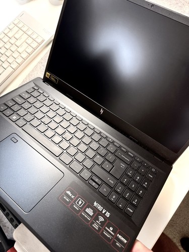 Acer nitro v15 165hz - 165hz, |